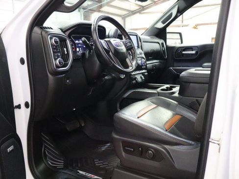 Used 2021 GMC Sierra 1500 AT4 w/ AT4 Premium Package AWD/4WD image 39