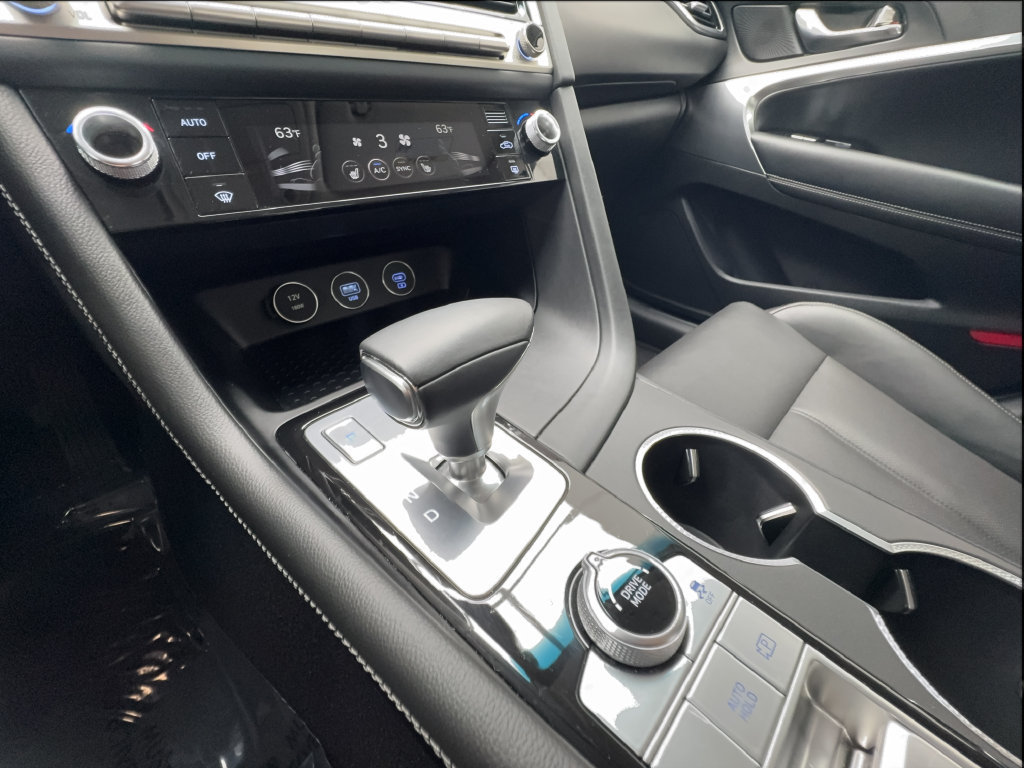 Used 2026 Genesis G70 2.5T RWD image 47