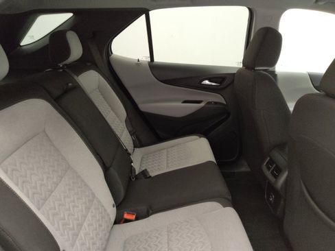 Used 2022 Chevrolet Equinox LT AWD/4WD image 19