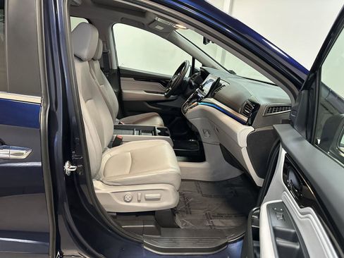 Certified 2024 Honda Odyssey Touring image 36