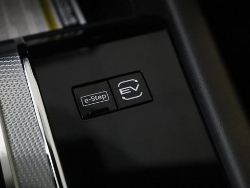 New 2026 Nissan Rogue Platinum AWD/4WD image 17