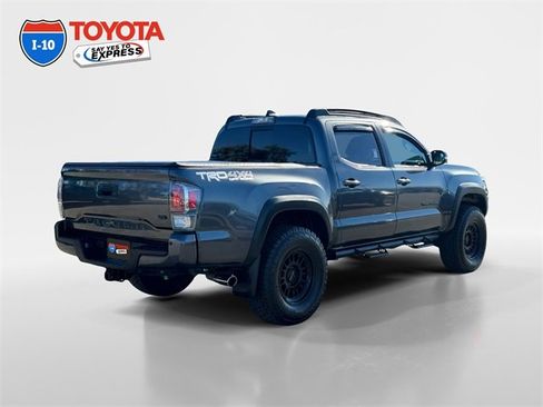 Used 2021 Toyota Tacoma TRD Off-Road w/ Technology Package image 5