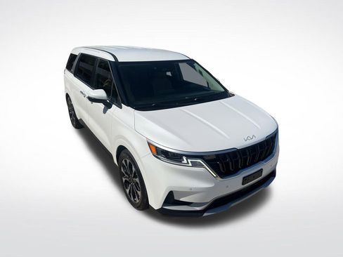 Used 2022 Kia Carnival EX FWD image 33