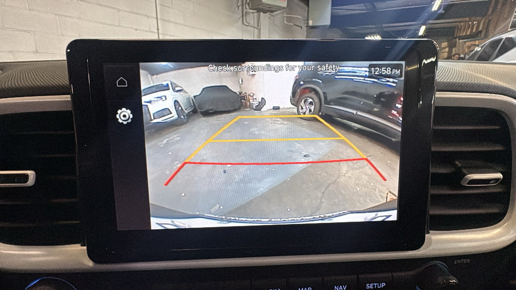 Used 2025 Hyundai Venue Limited FWD image 25