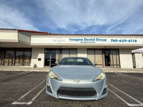 Used 2013 Scion FR-S 10 Series image 2