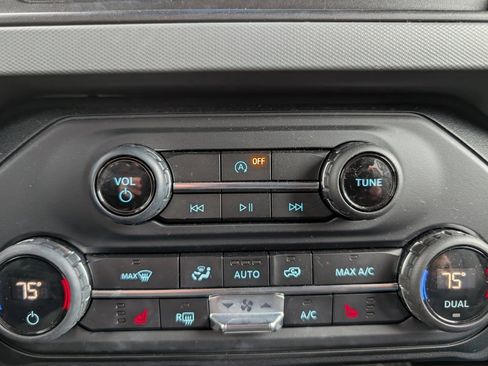 Used 2021 Ford Bronco Black Diamond image 20