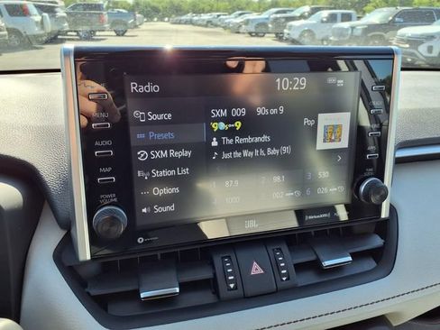 Used 2022 Toyota RAV4 Limited AWD/4WD image 60