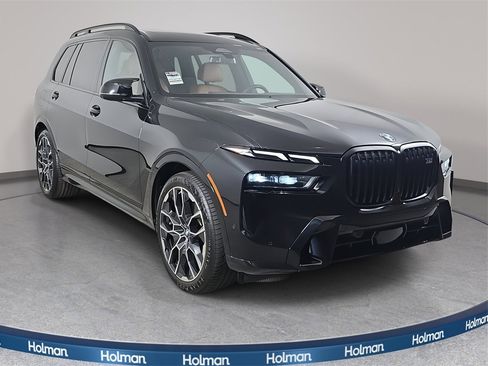 Certified 2024 BMW X7 M60i w/ Executive Package image 3