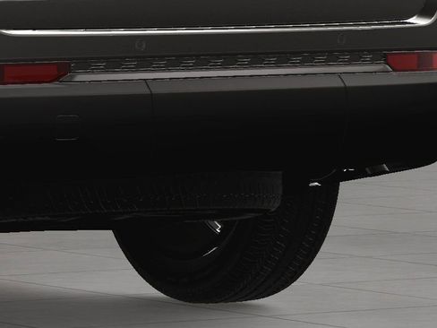 New 2025 Jeep Grand Cherokee L Limited w/ Black Appearance Package image 25