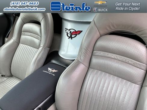 Used 1998 Chevrolet Corvette Convertible w/ Memory Pkg image 22