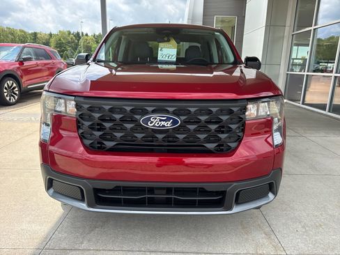 Certified 2025 Ford Maverick XLT w/ XLT Luxury Package FWD image 11