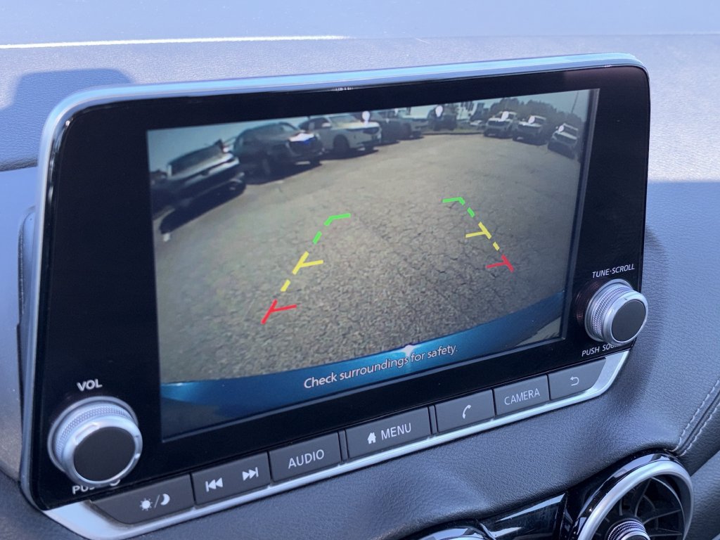 Used 2024 Nissan Sentra SV FWD image 4
