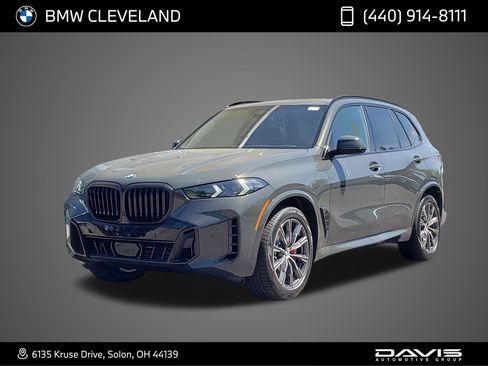 New 2026 BMW X5 xDrive40i w/ M Sport Package AWD/4WD image 1