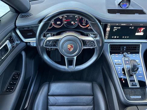 Used 2018 Porsche Panamera 4 AWD/4WD image 15
