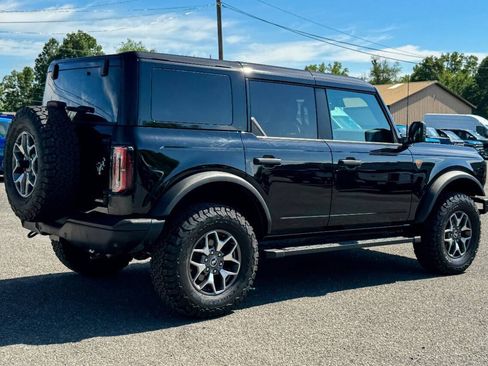Used 2024 Ford Bronco Badlands AWD/4WD image 3