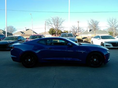 Used 2023 Chevrolet Camaro LT image 5