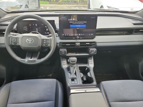Used 2026 Toyota RAV4 XSE w/ Weather Package AWD/4WD image 17
