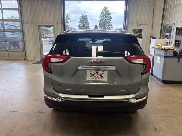 Used 2024 GMC Terrain SLT AWD/4WD image 6