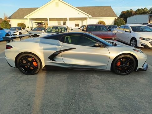 Used 2023 Chevrolet Corvette Stingray Premium Conv w/ Z51 Performance Package image 2