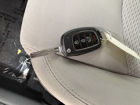 Used 2019 Hyundai Sonata SE FWD image 25