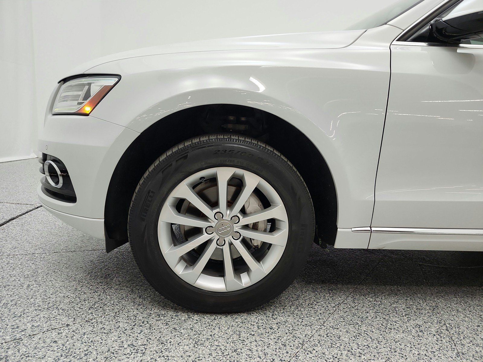 Used 2016 Audi Q5 2.0T Premium Plus w/ Technology Package AWD/4WD image 30