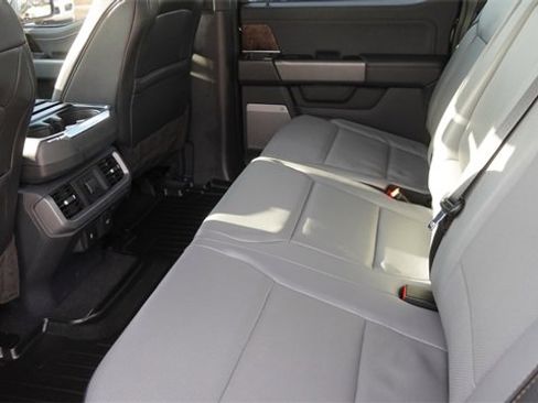 Used 2023 Ford F150 Lightning Lariat image 13