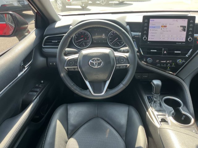 Used 2024 Toyota Camry XLE w/ Cold Weather Package FWD image 13