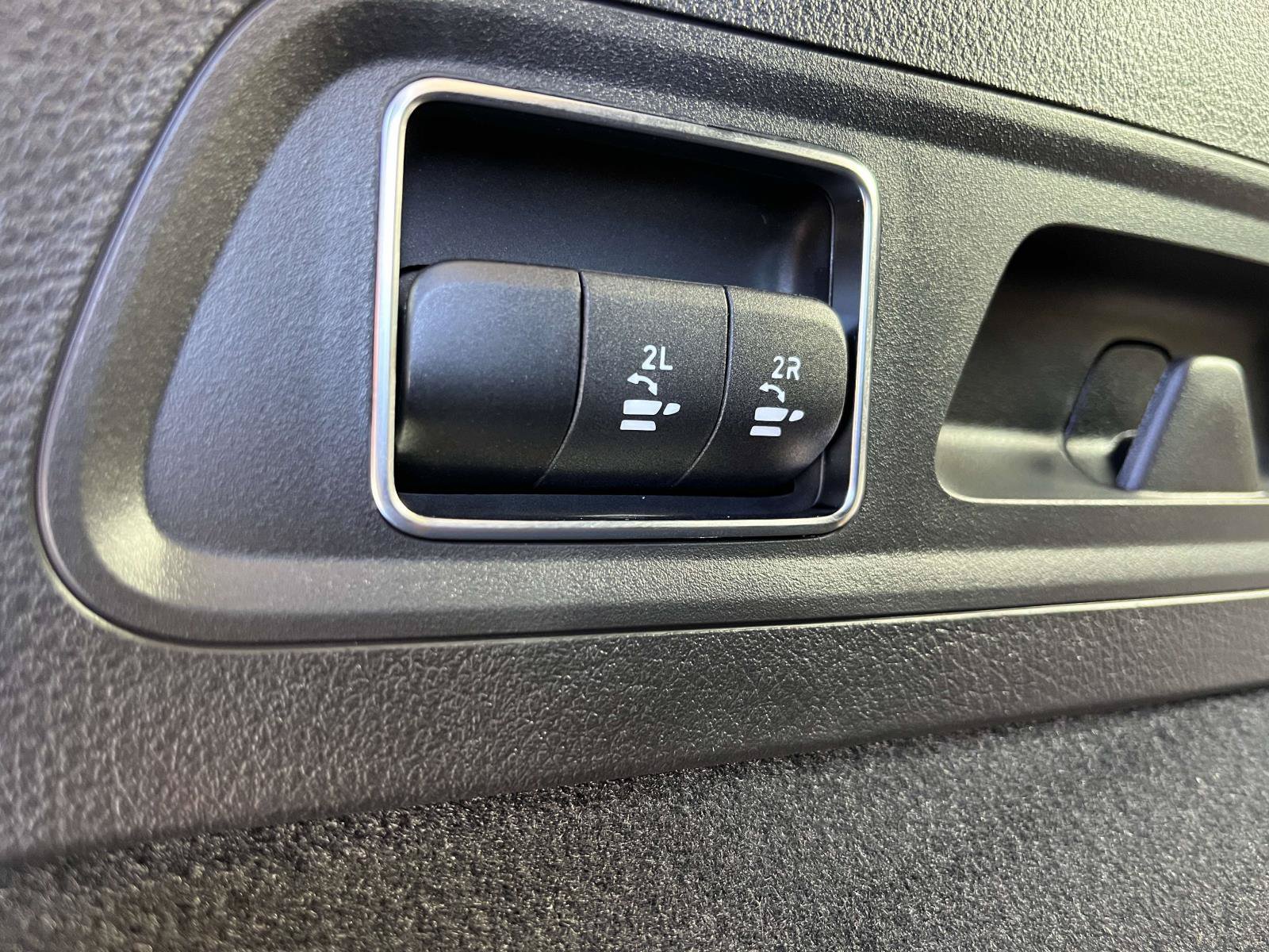 New 2027 Mercedes-Benz GLS 450 4MATIC image 11
