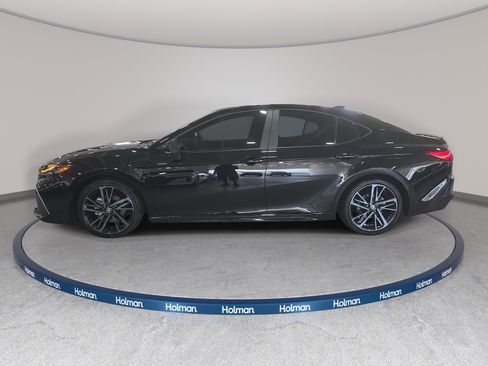 Used 2026 Toyota Camry XSE FWD image 8