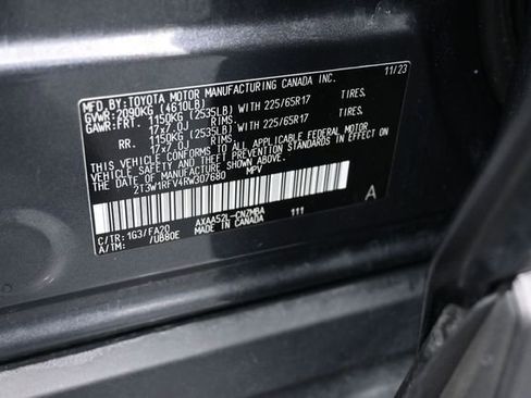 Used 2024 Toyota RAV4 XLE FWD image 17