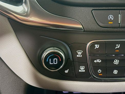 Used 2024 Chevrolet Equinox LT AWD/4WD image 13