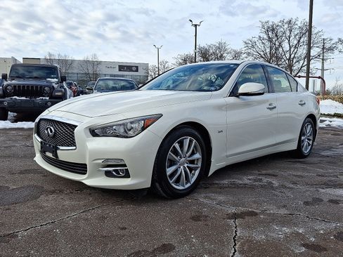 Used 2017 INFINITI Q50 3.0t Premium w/ 3.0T Premium Plus Package image 3