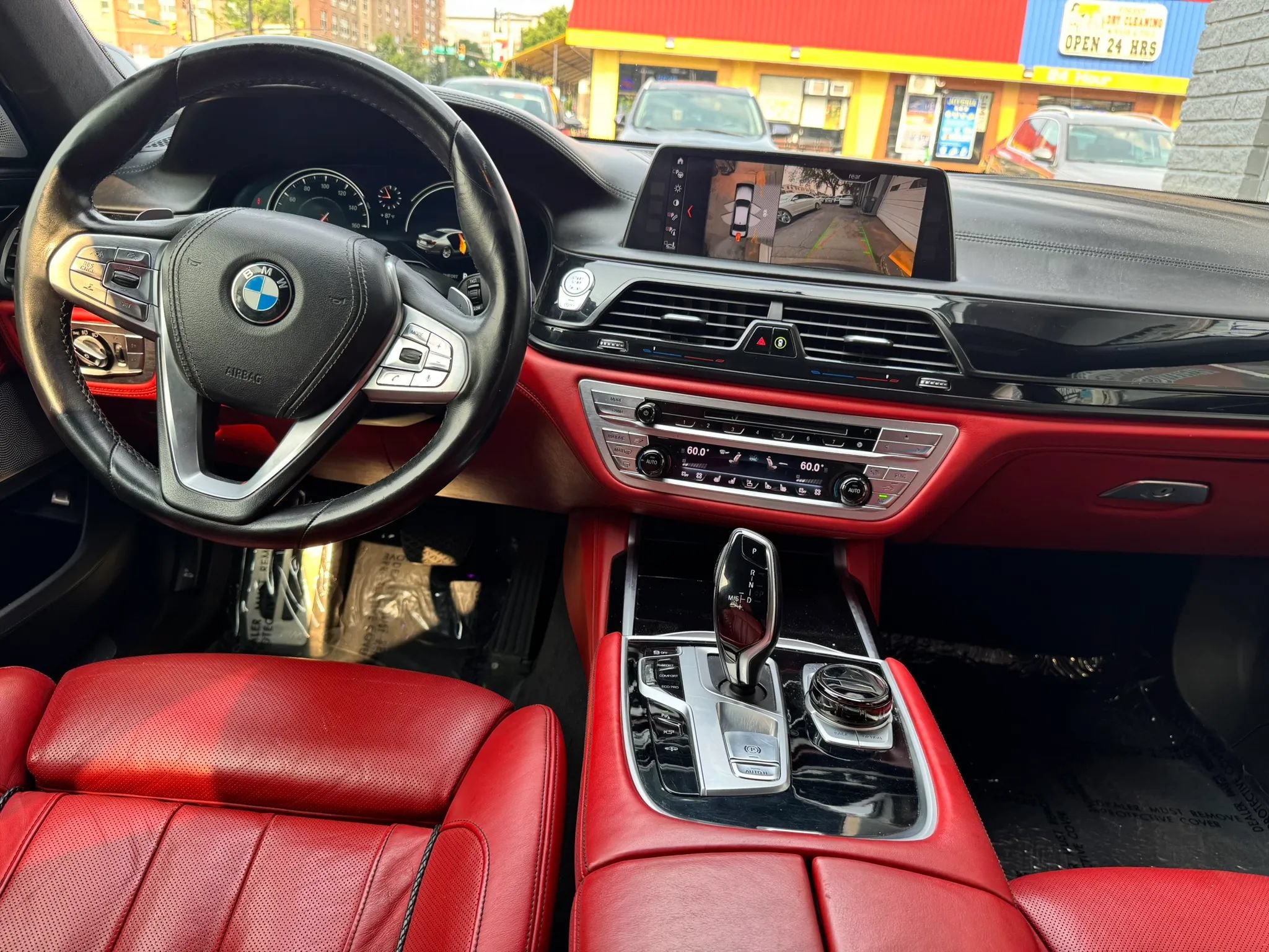 Used 2018 BMW 750i RWD image 13