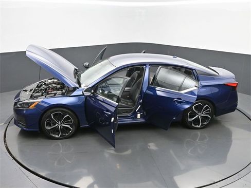 Used 2023 Nissan Altima 2.5 SR image 63