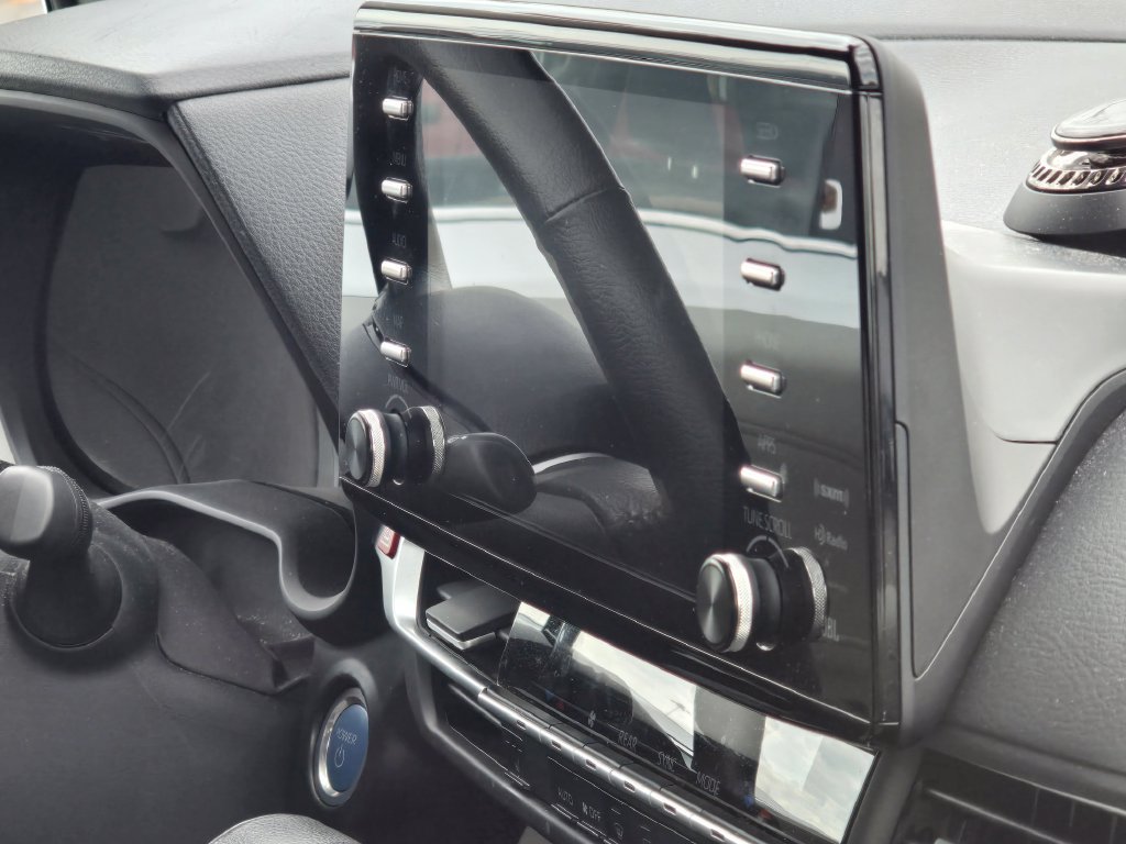 Used 2022 Toyota Sienna XLE w/ XLE Plus Package FWD image 17