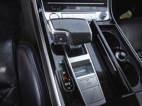Used 2020 Audi S8 L w/ S8 Executive Package AWD/4WD image 25