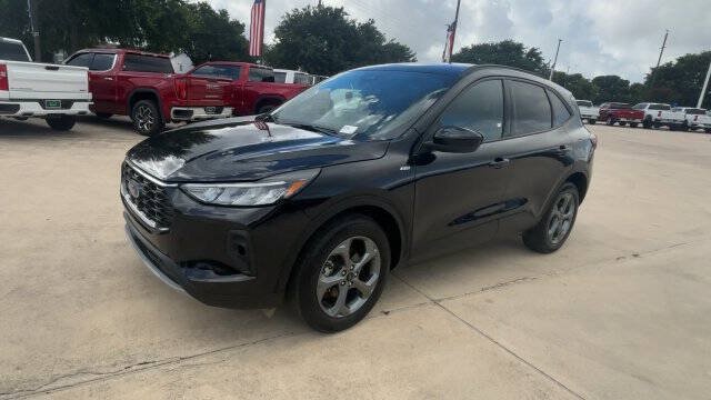 Used 2025 Ford Escape ST-Line Select AWD/4WD image 4