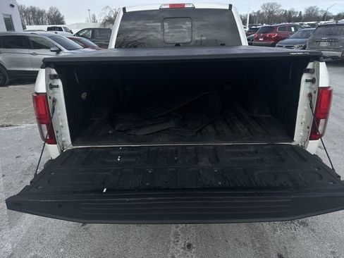 Used 2018 Ford F150 Lariat w/ Equipment Group 502A Luxury AWD/4WD image 26