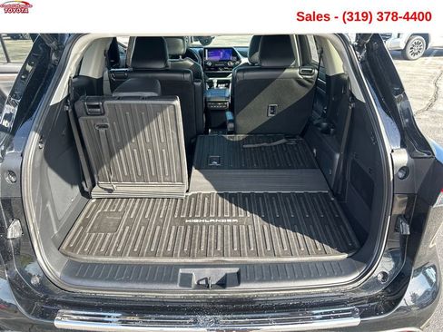 Used 2023 Toyota Highlander Platinum AWD/4WD image 20