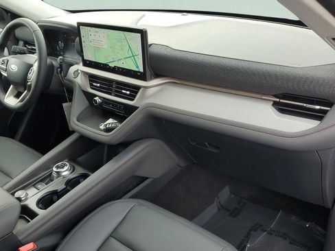 New 2026 Ford Explorer Active w/ Active Comfort Package image 18