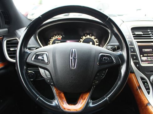 Used 2016 Lincoln MKX Reserve w/ Technology Package AWD/4WD image 15