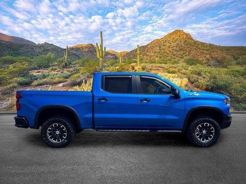 Used 2024 Chevrolet Silverado 1500 ZR2 AWD/4WD image 3