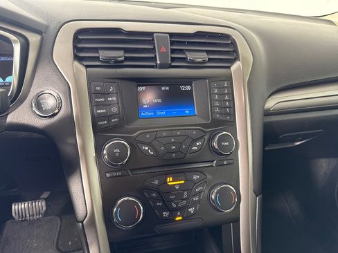 Used 2018 Ford Fusion S image 17