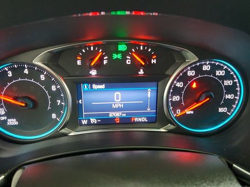 Used 2024 Chevrolet Equinox LT FWD image 20