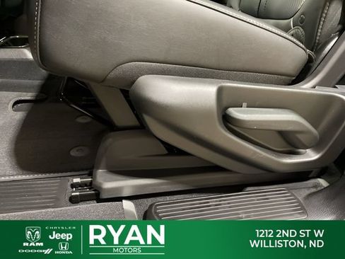 New 2026 Jeep Grand Wagoneer L Limited AWD/4WD image 69