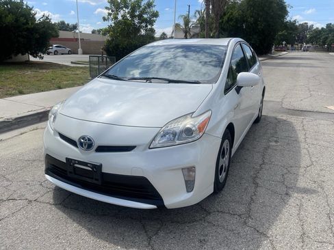 Used 2015 Toyota Prius Three image 14