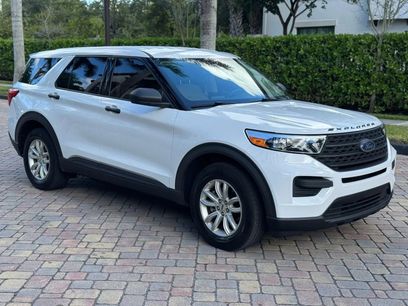 Used 2021 Ford Explorer 4WD w/ Class III Trailer Tow Package