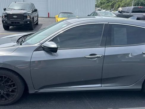 Used 2017 Honda Civic EX image 4