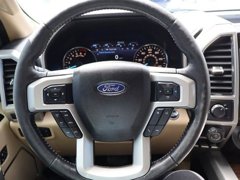 Used 2017 Ford F150 Lariat w/ Equipment Group 502A Luxury RWD image 18