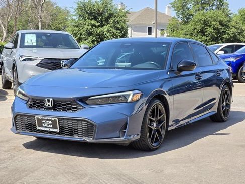 Used 2025 Honda Civic Sport image 4